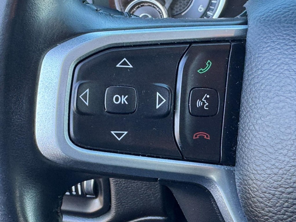 Ram 1500 Vehicle Full-screen Gallery Image 18