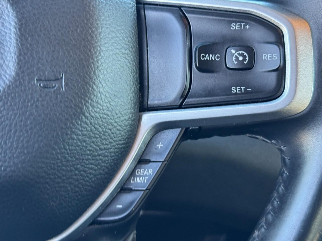 Ram 1500 Vehicle Full-screen Gallery Image 19