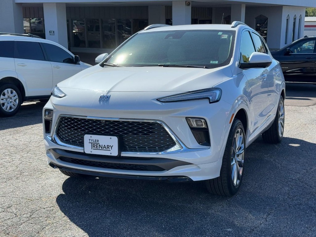 Buick Encore GX Vehicle Full-screen Gallery Image 06