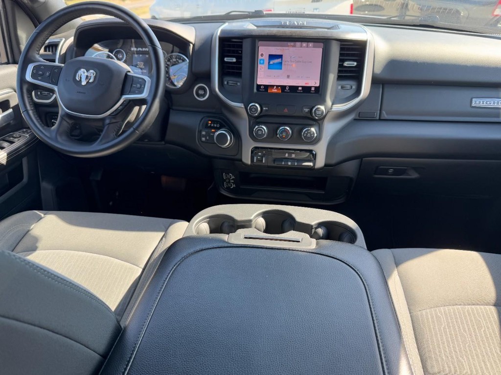 Ram 2500 Vehicle Full-screen Gallery Image 12