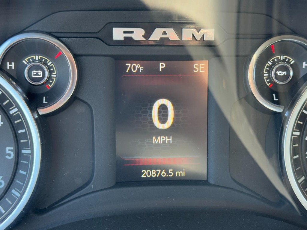 Ram 2500 Vehicle Full-screen Gallery Image 19