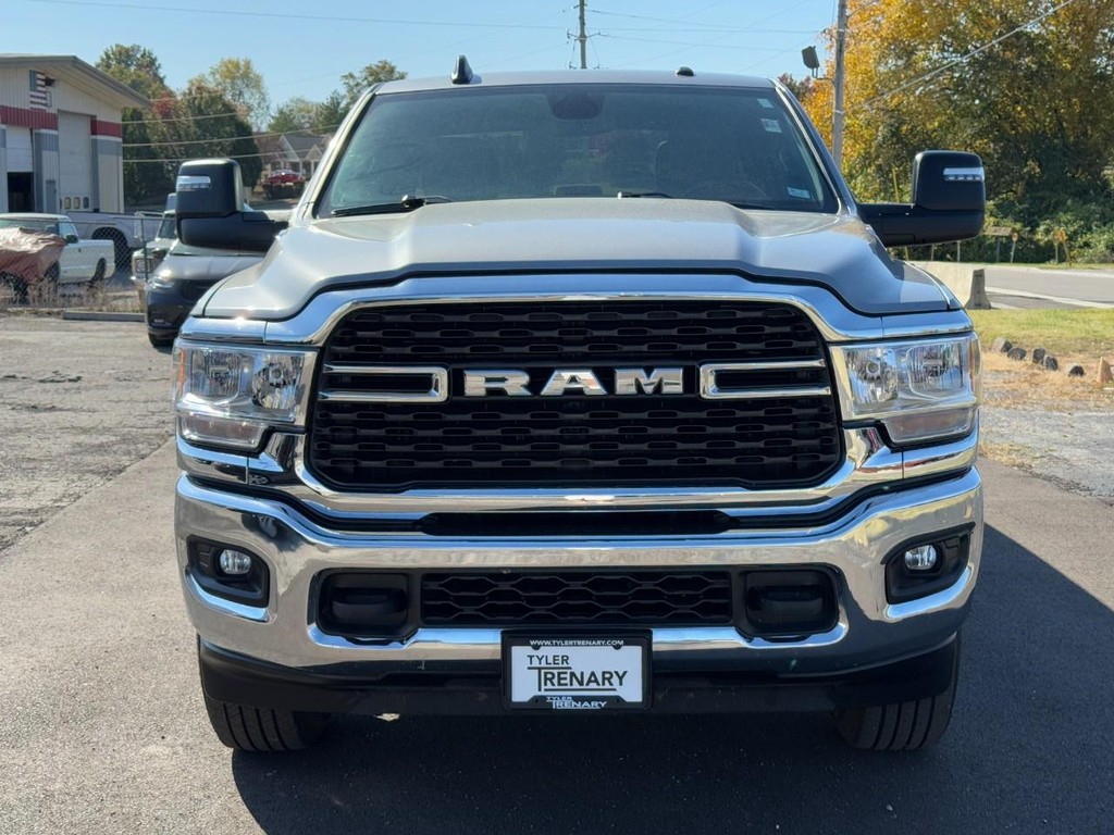 Ram 2500 Vehicle Full-screen Gallery Image 07