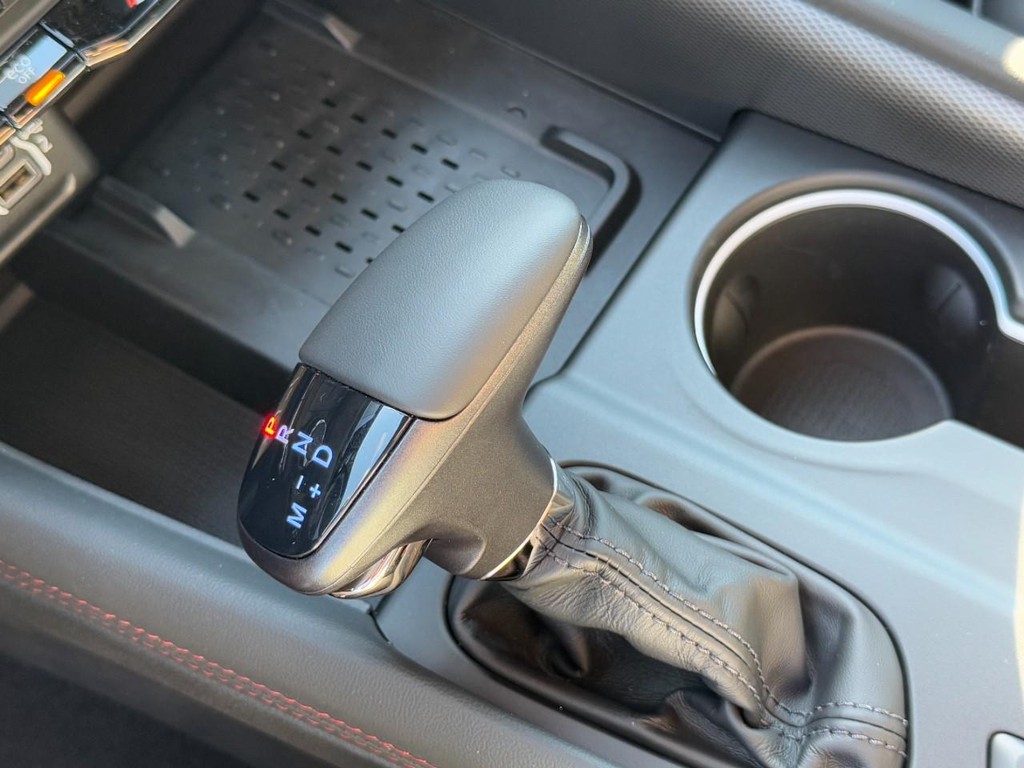 Dodge Durango Vehicle Full-screen Gallery Image 15