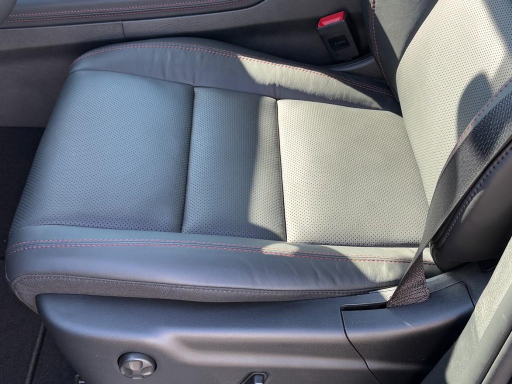 Dodge Durango Vehicle Full-screen Gallery Image 20