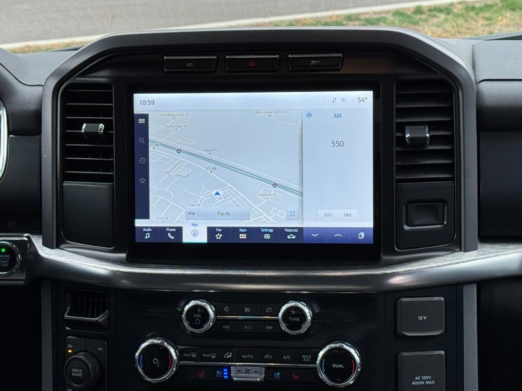 Ford F-150 Vehicle Full-screen Gallery Image 13