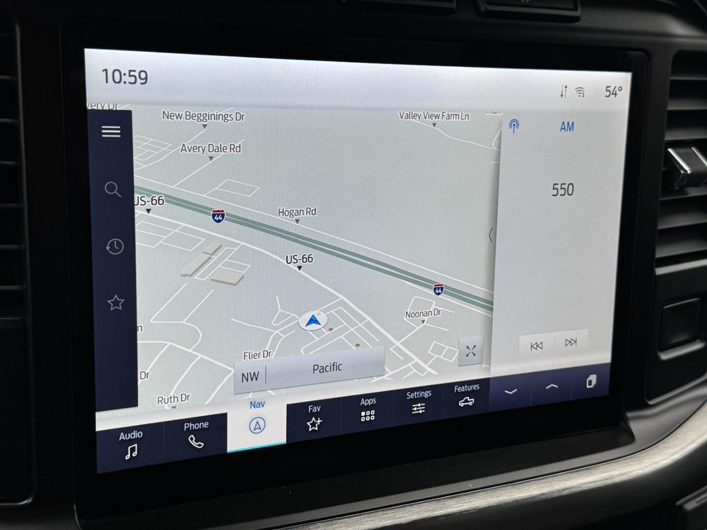 Ford F-150 Vehicle Full-screen Gallery Image 22