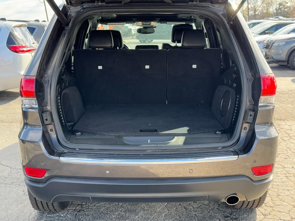 Jeep Grand Cherokee Vehicle Full-screen Gallery Image 09