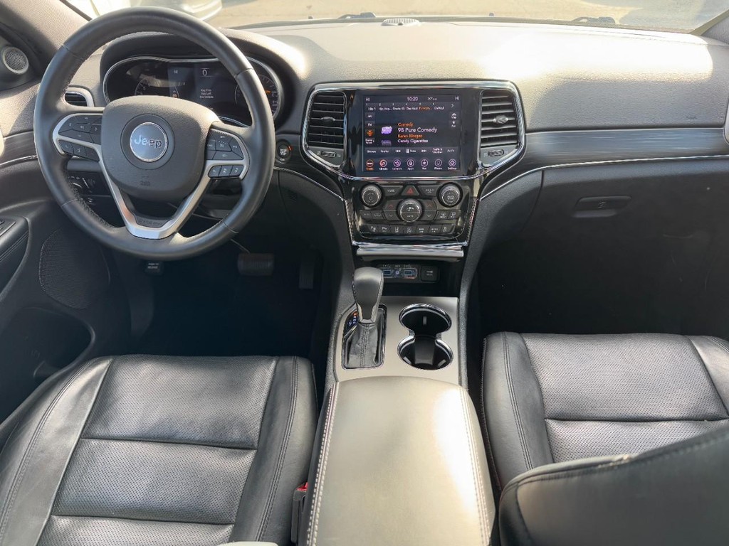 Jeep Grand Cherokee Vehicle Full-screen Gallery Image 12