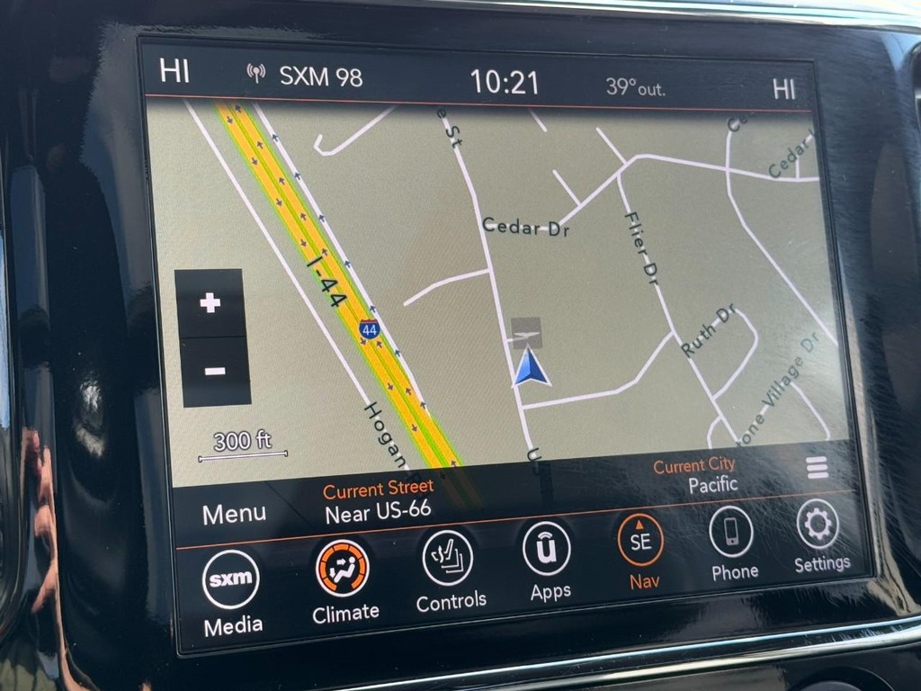 Jeep Grand Cherokee Vehicle Full-screen Gallery Image 23