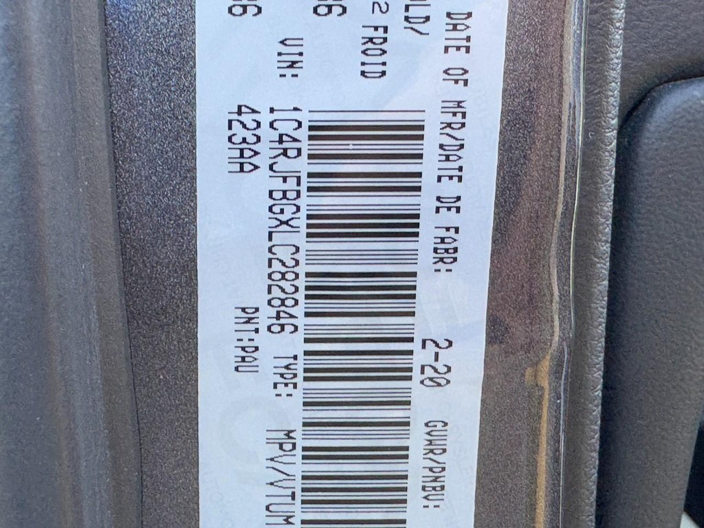 Jeep Grand Cherokee Vehicle Full-screen Gallery Image 27