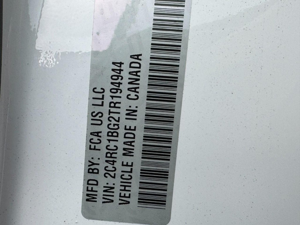 Chrysler Pacifica Vehicle Full-screen Gallery Image 20