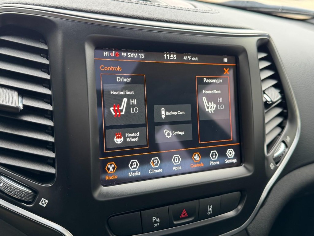 Jeep Cherokee Vehicle Full-screen Gallery Image 19