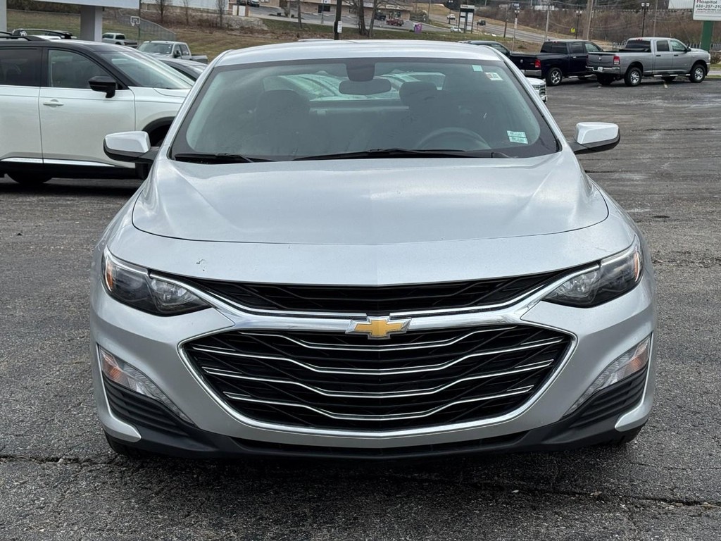 Chevrolet Malibu Vehicle Full-screen Gallery Image 07