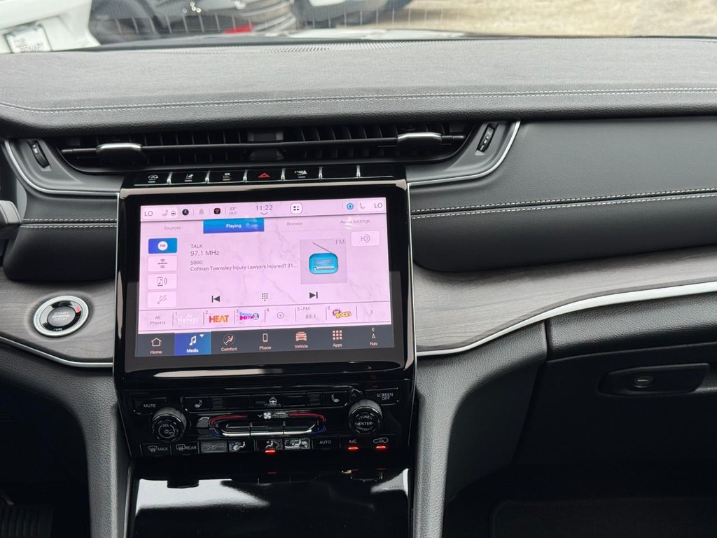 Jeep Grand Cherokee Vehicle Full-screen Gallery Image 08