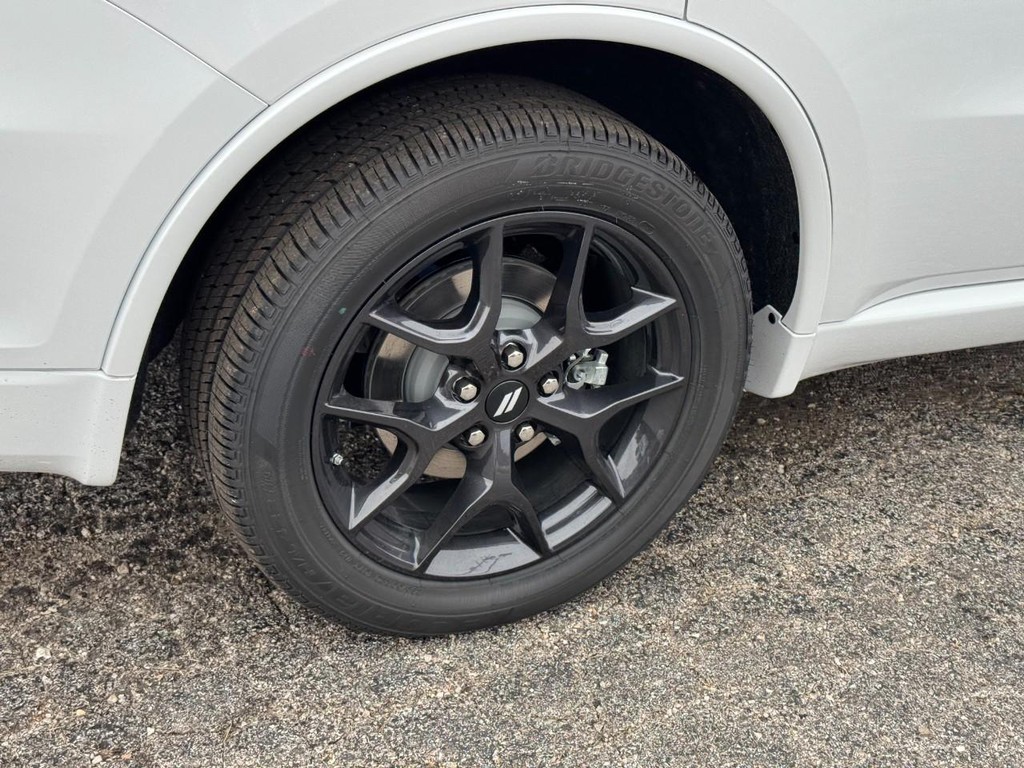 Dodge Durango Vehicle Full-screen Gallery Image 04