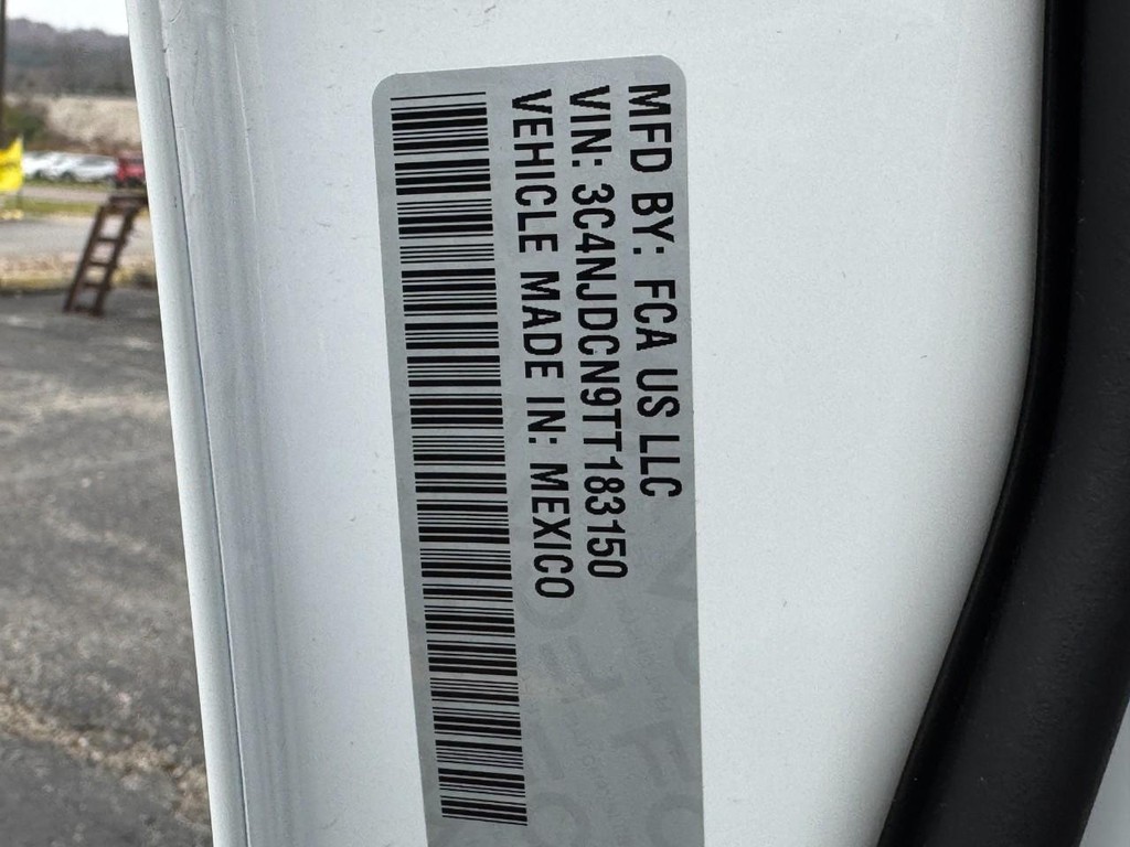 Jeep Compass Vehicle Full-screen Gallery Image 16