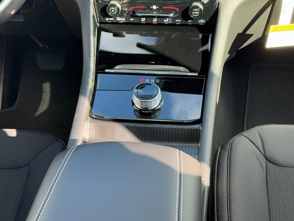 Jeep Grand Cherokee Vehicle Full-screen Gallery Image 10