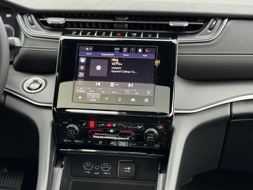 Jeep Grand Cherokee Vehicle Full-screen Gallery Image 08