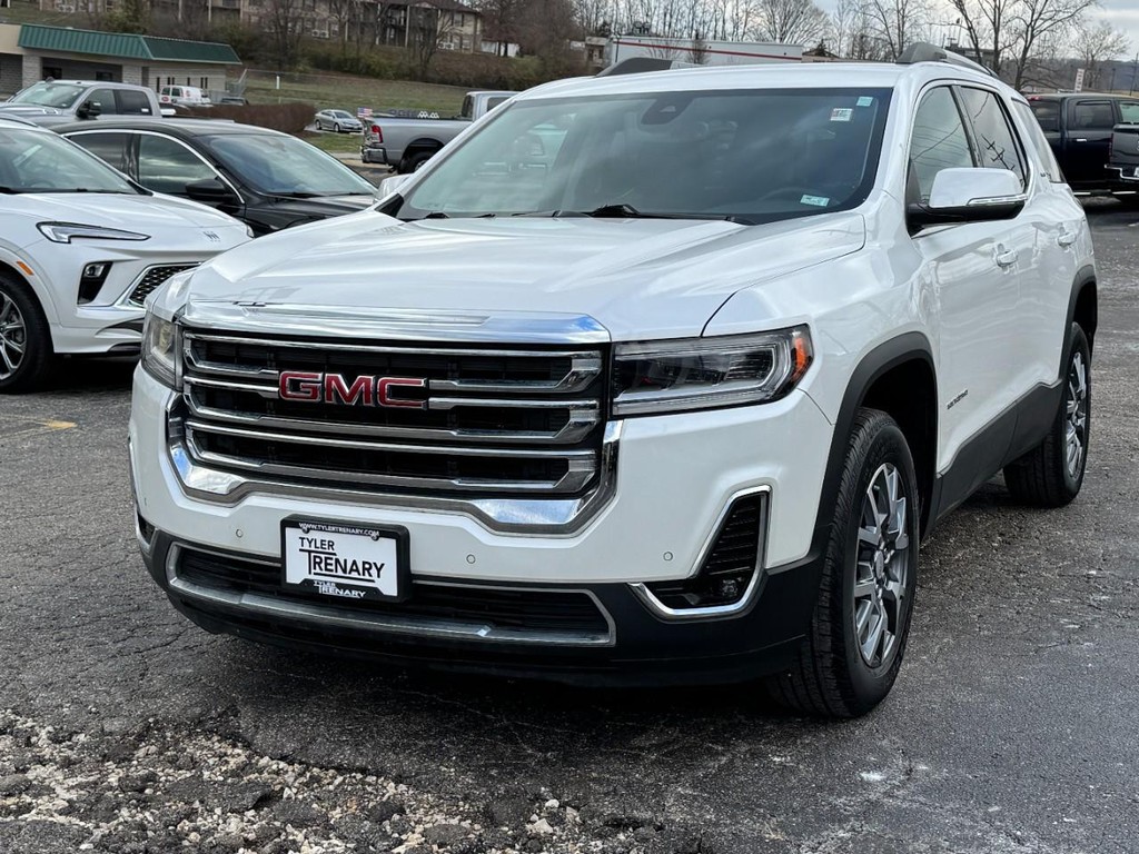 GMC Acadia Vehicle Full-screen Gallery Image 06