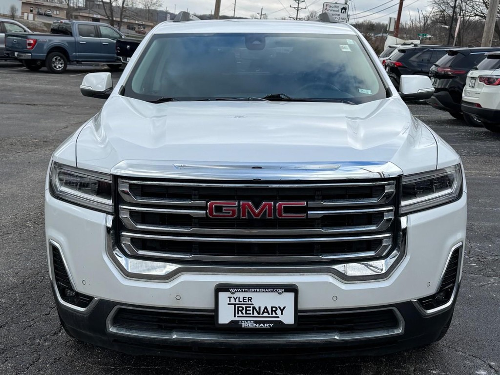 GMC Acadia Vehicle Full-screen Gallery Image 07