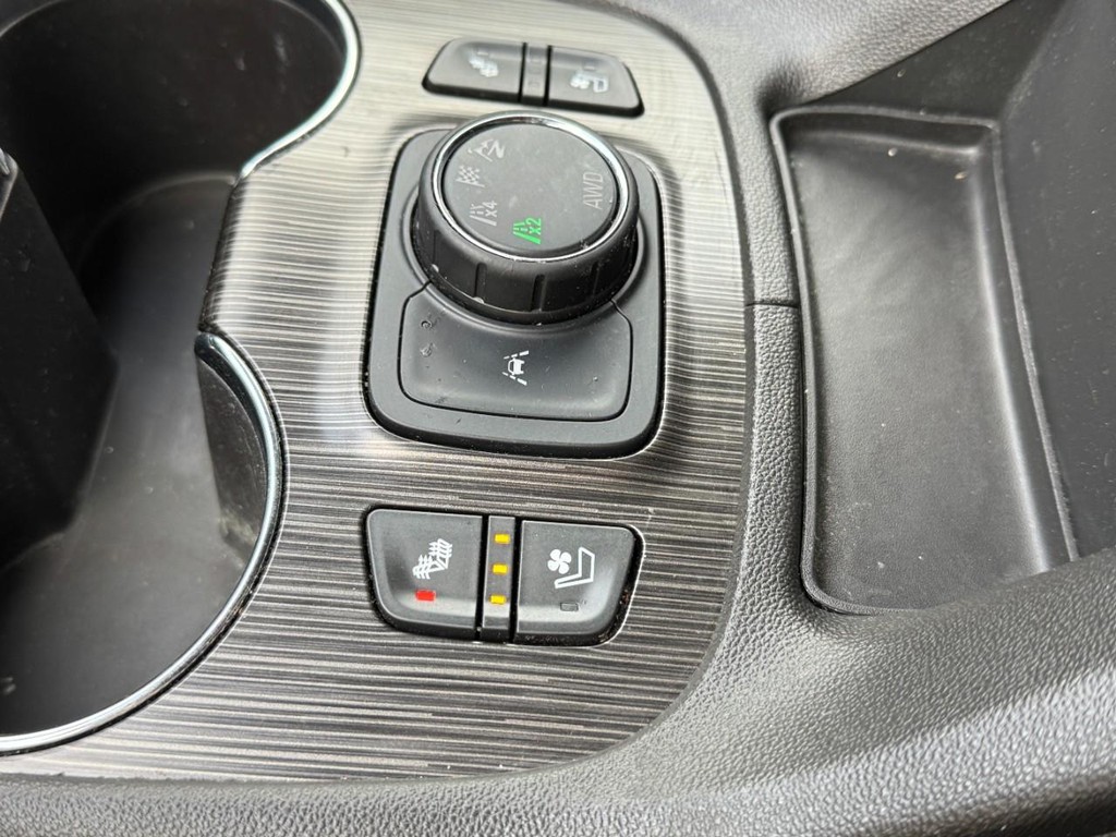 GMC Acadia Vehicle Full-screen Gallery Image 20