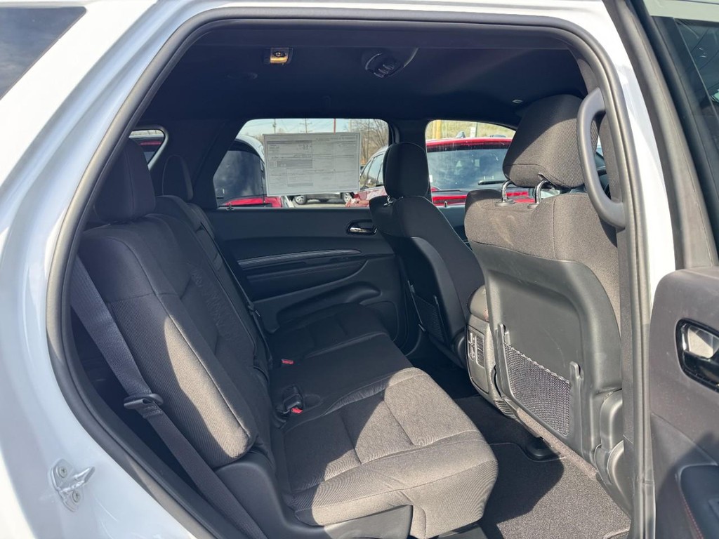 Dodge Durango Vehicle Full-screen Gallery Image 05