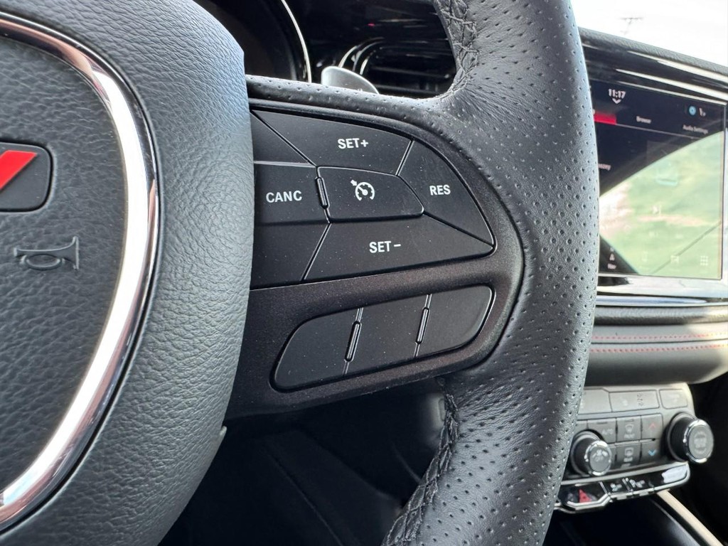 Dodge Durango Vehicle Full-screen Gallery Image 12