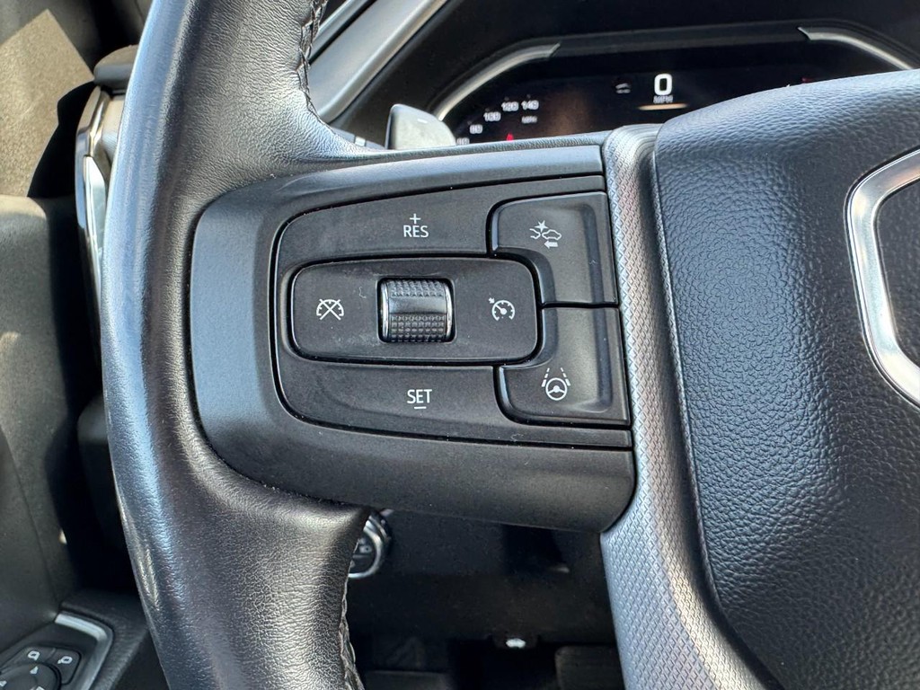 GMC Sierra 1500 Vehicle Full-screen Gallery Image 16