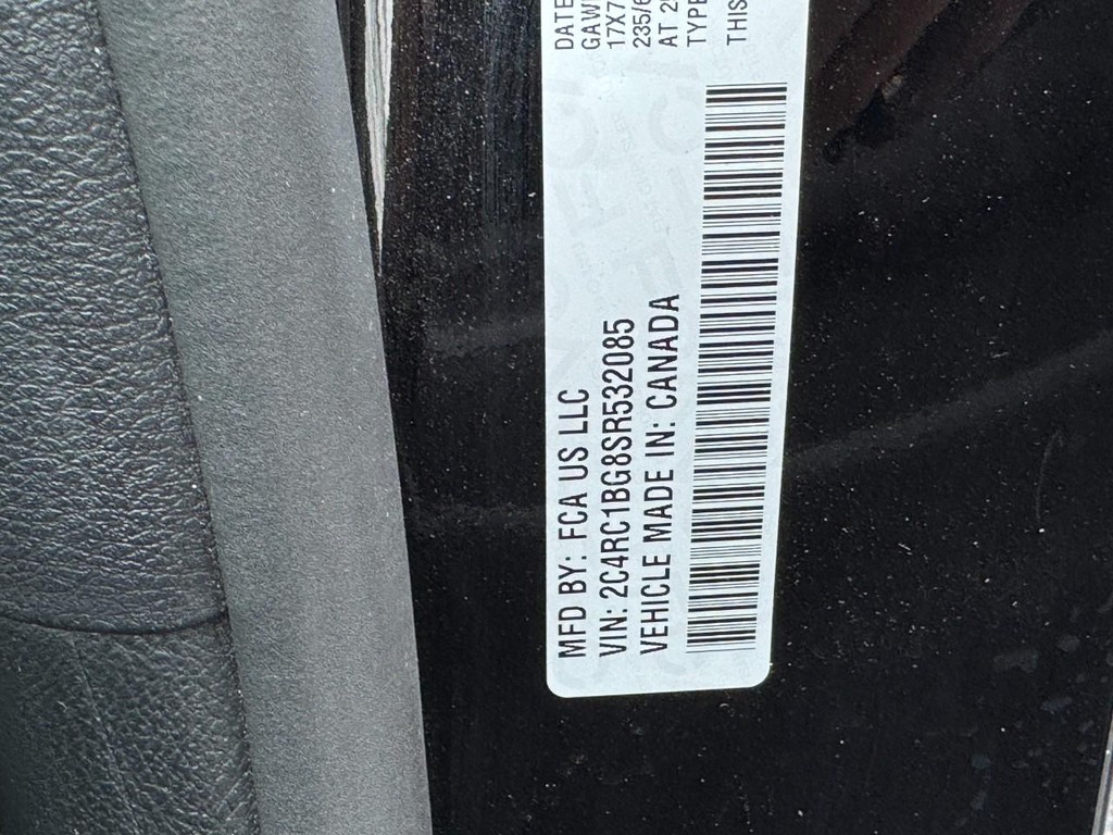 Chrysler Pacifica Vehicle Full-screen Gallery Image 26