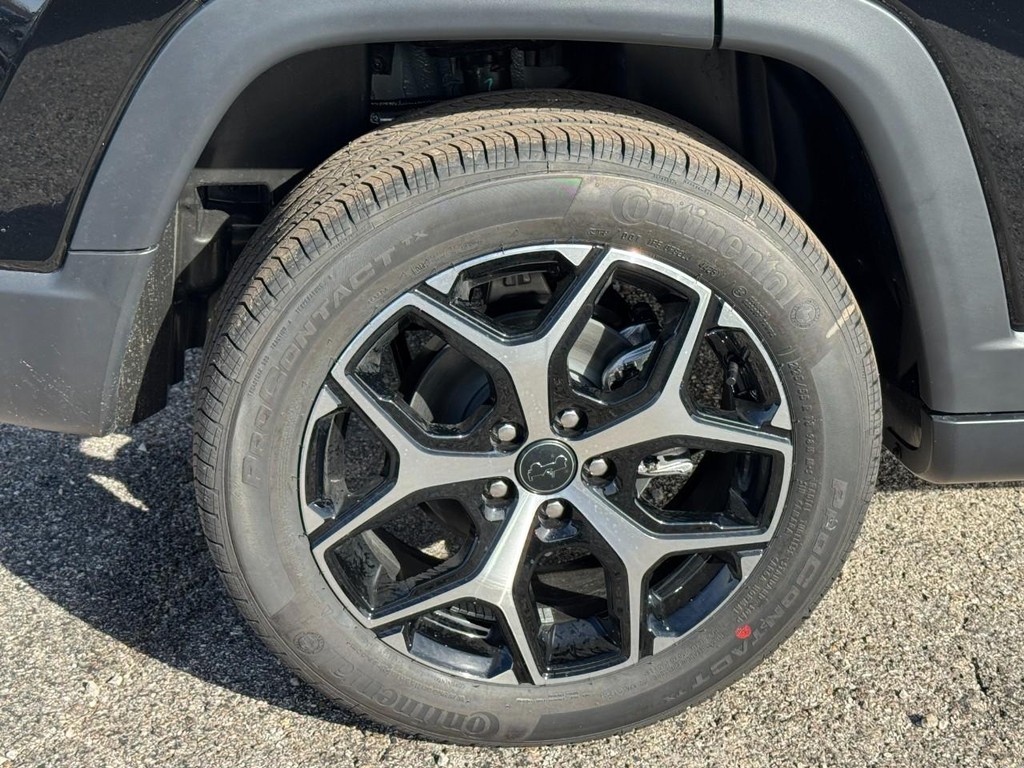 Jeep Compass Vehicle Full-screen Gallery Image 04