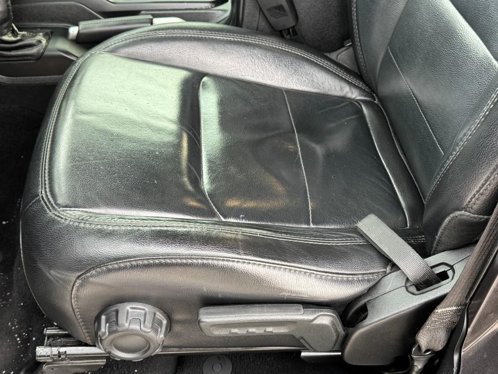 Jeep Wrangler Unlimited Vehicle Full-screen Gallery Image 22