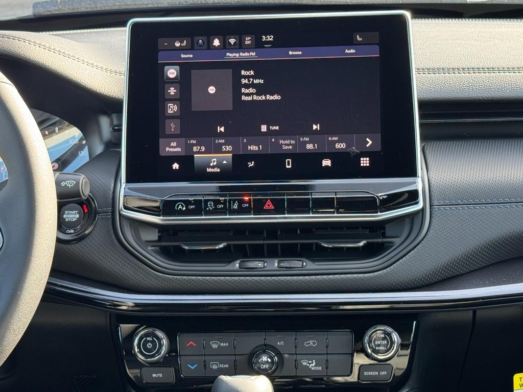 Jeep Compass Vehicle Full-screen Gallery Image 08