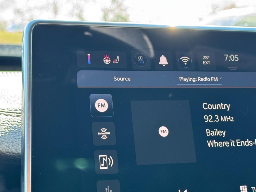 Jeep Compass Vehicle Full-screen Gallery Image 12