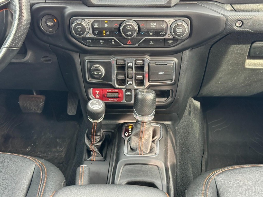 Jeep Gladiator Vehicle Full-screen Gallery Image 14