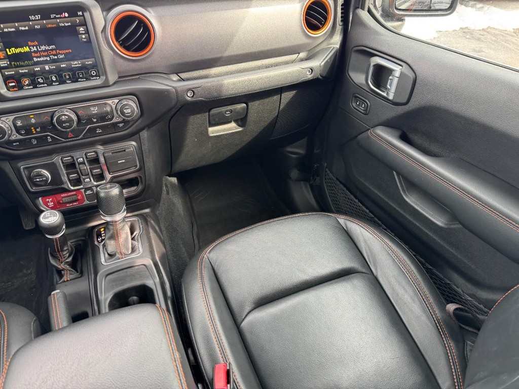 Jeep Gladiator Vehicle Full-screen Gallery Image 15