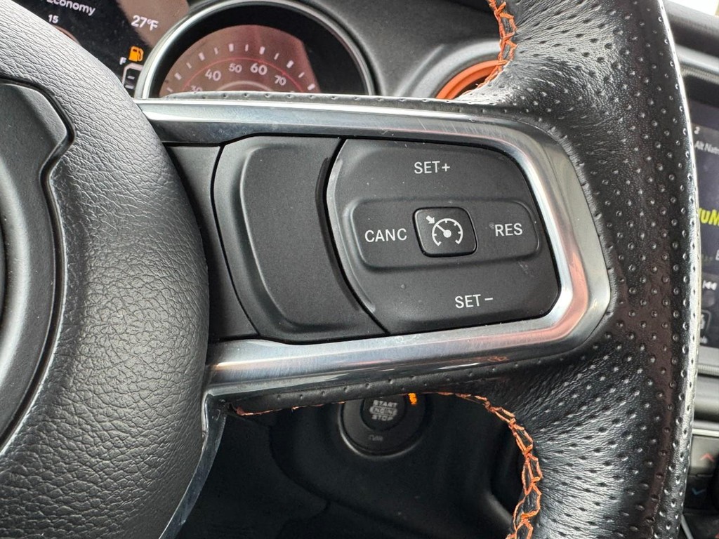 Jeep Gladiator Vehicle Full-screen Gallery Image 17