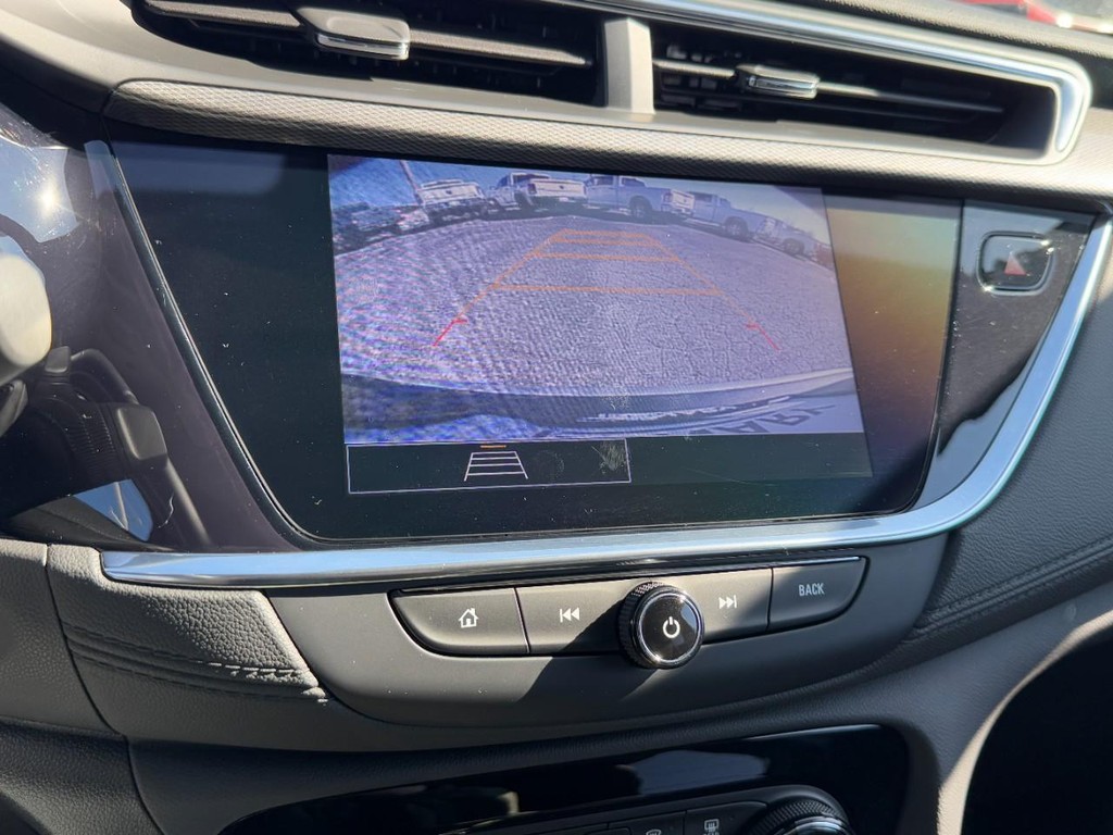 Buick Encore GX Vehicle Full-screen Gallery Image 20