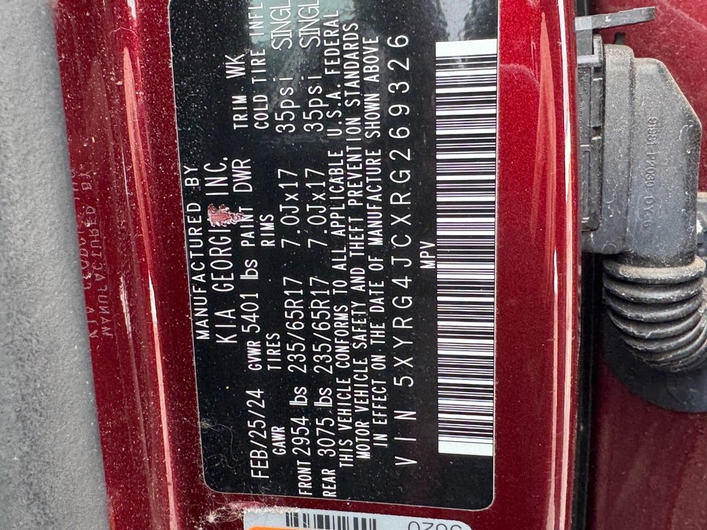 Kia Sorento Vehicle Full-screen Gallery Image 23