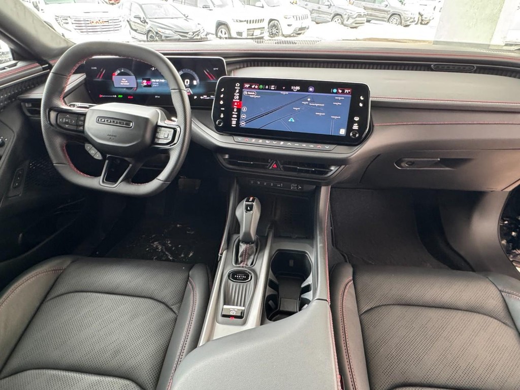 Dodge Charger Vehicle Full-screen Gallery Image 07