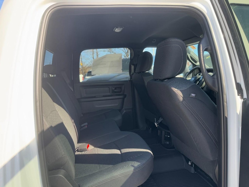 Ram 2500 Vehicle Full-screen Gallery Image 06