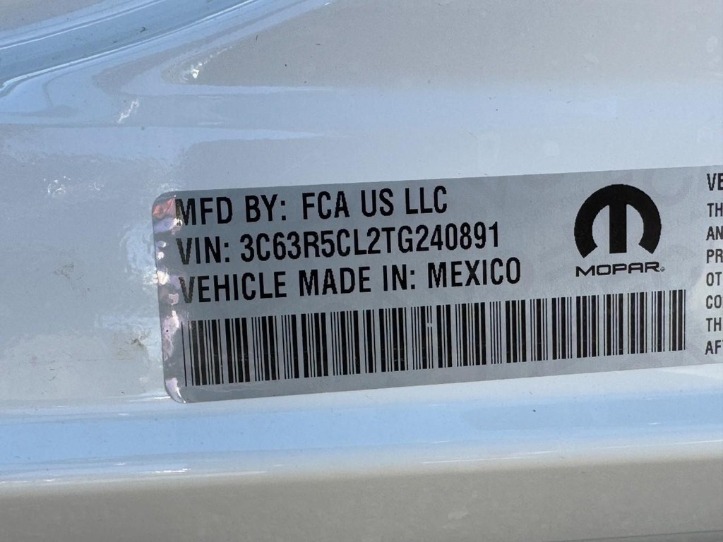 Ram 2500 Vehicle Full-screen Gallery Image 17