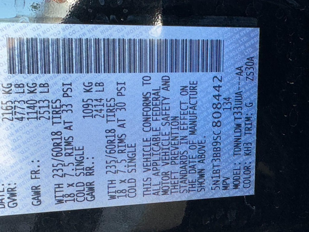 Nissan Rogue Vehicle Full-screen Gallery Image 23