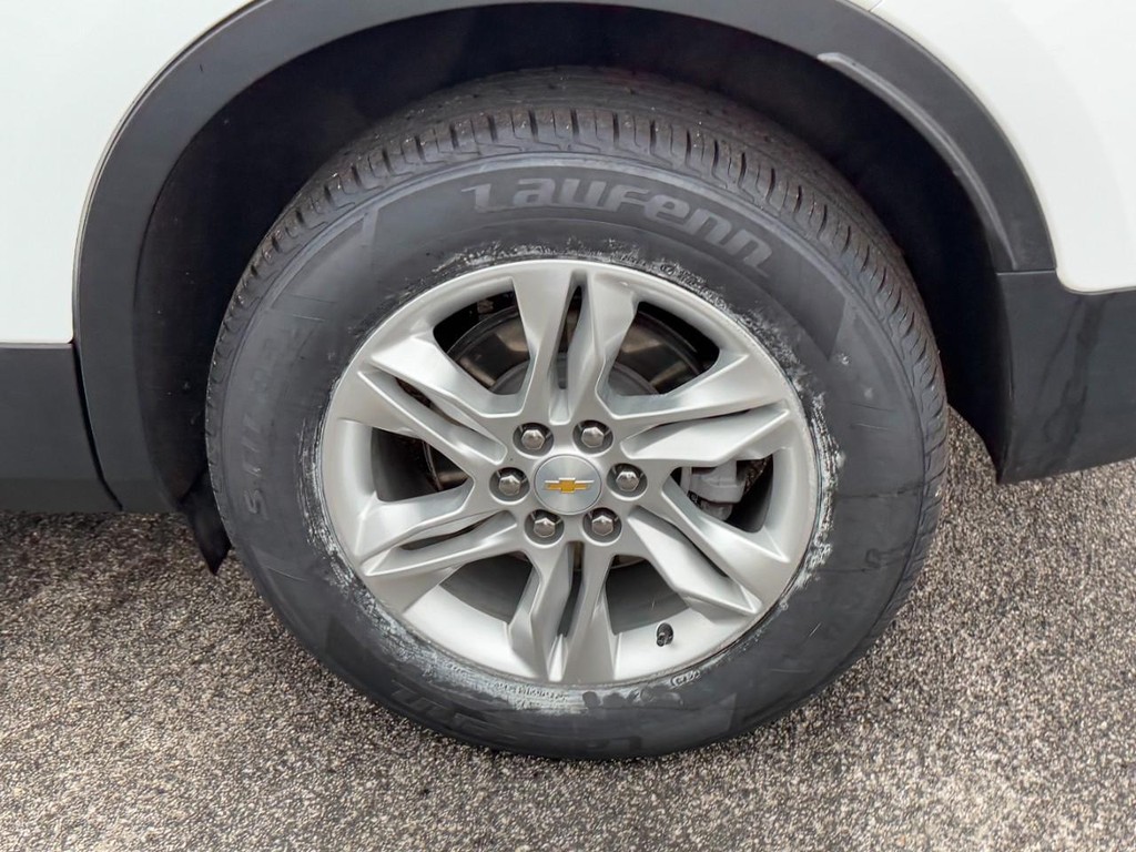 Chevrolet Blazer Vehicle Full-screen Gallery Image 05