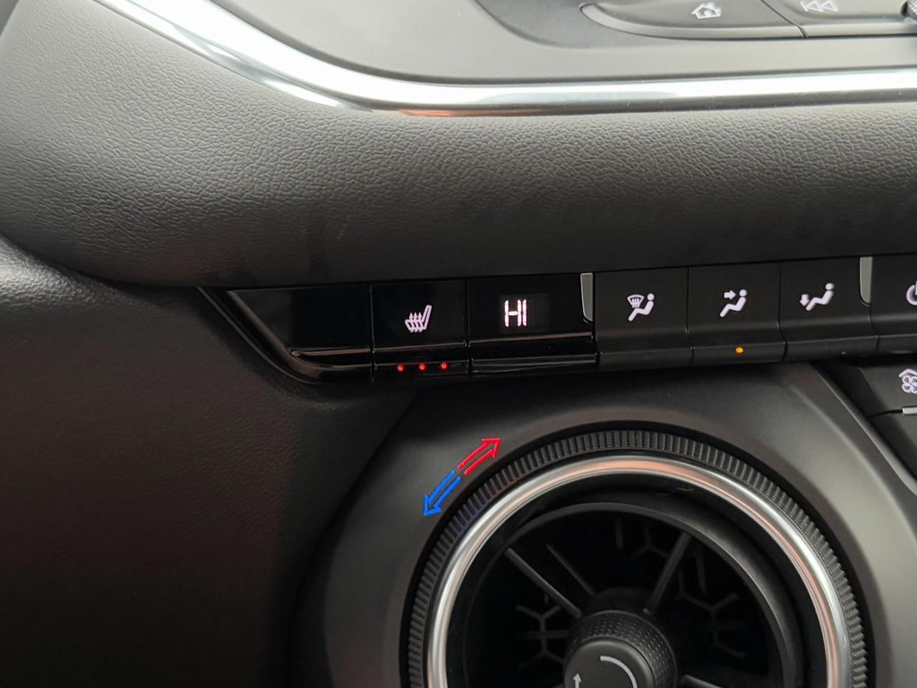 Chevrolet Blazer Vehicle Full-screen Gallery Image 18