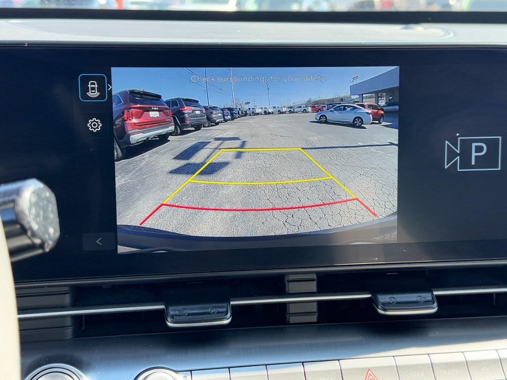 Hyundai Kona Vehicle Full-screen Gallery Image 19