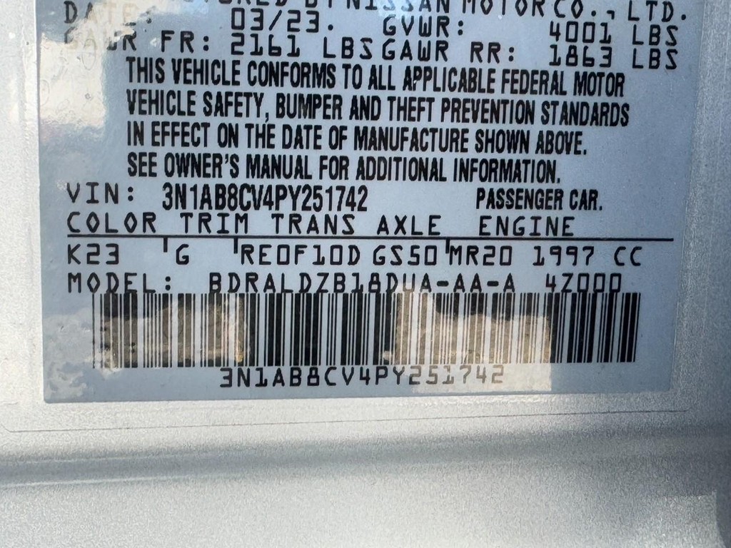 Nissan Sentra Vehicle Full-screen Gallery Image 23