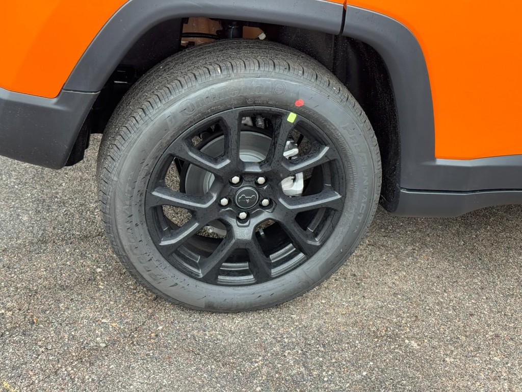 Jeep Compass Vehicle Full-screen Gallery Image 04