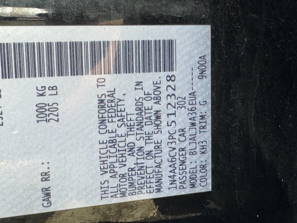 Nissan Maxima Vehicle Full-screen Gallery Image 25