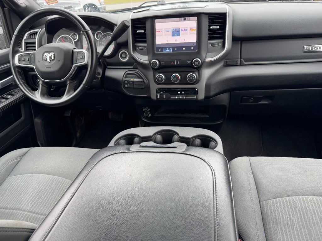 Ram 2500 Vehicle Full-screen Gallery Image 11