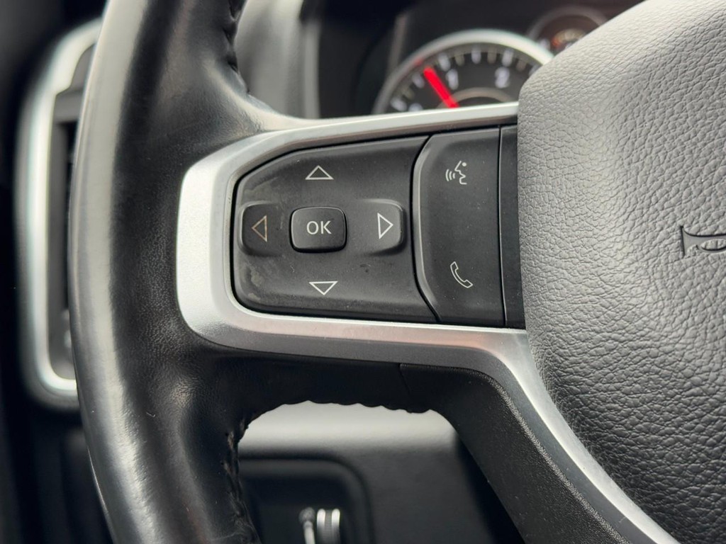 Ram 2500 Vehicle Full-screen Gallery Image 16